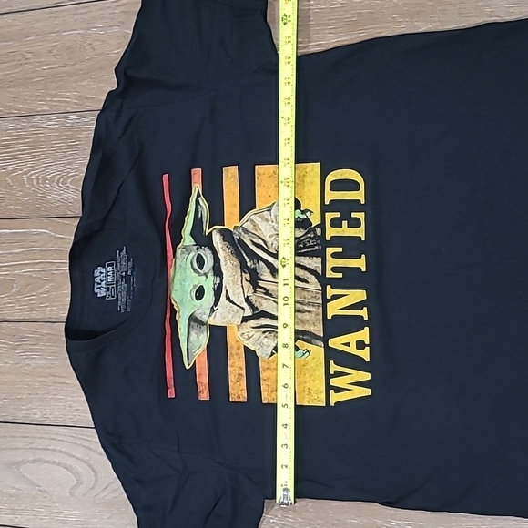 Star Wars The Mandalorian Wanted Grogu T-Shirt Size XL - Picture 4 of 7
